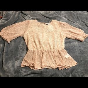 Women’s Top Size L